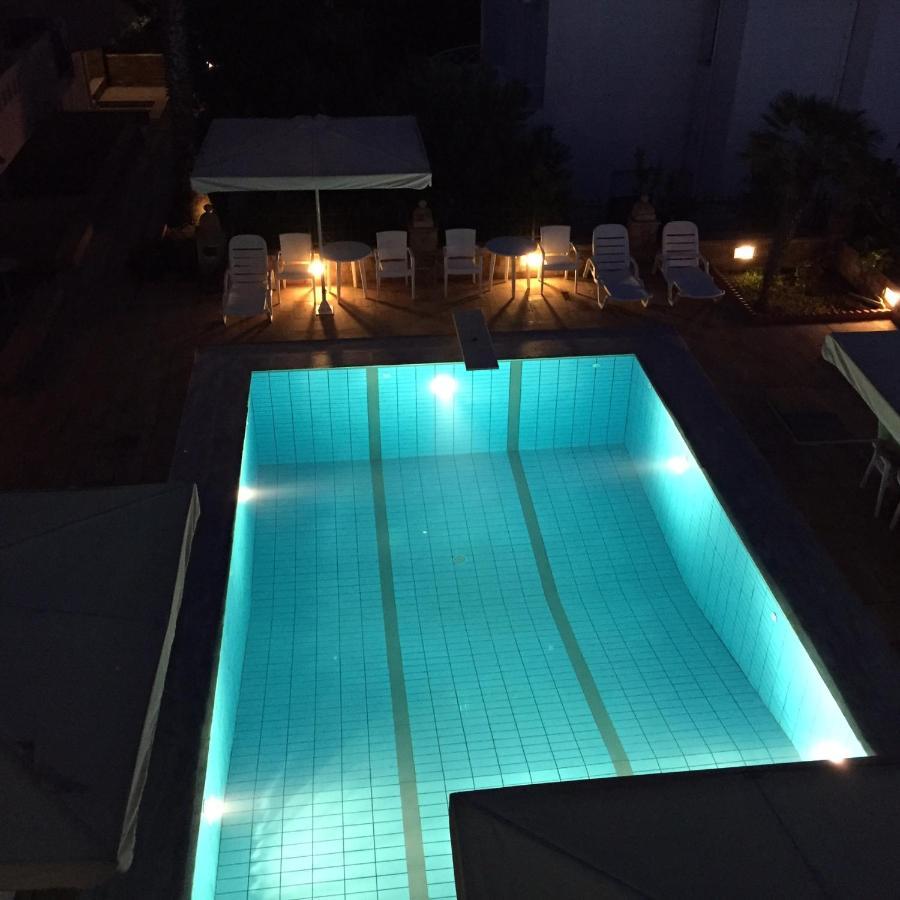 Toulipa Rooms Agia Ermioni Bagian luar foto