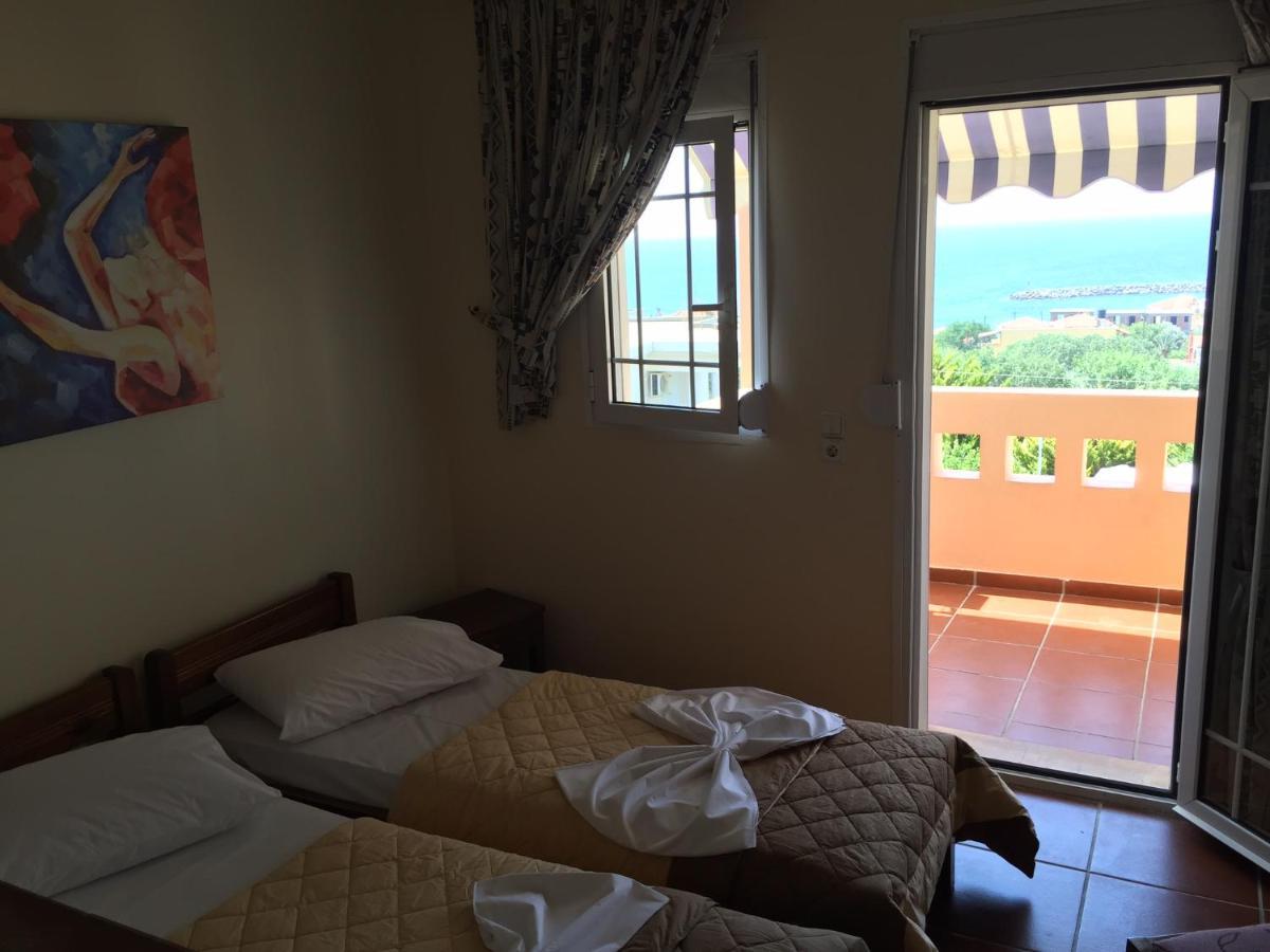 Toulipa Rooms Agia Ermioni Bagian luar foto
