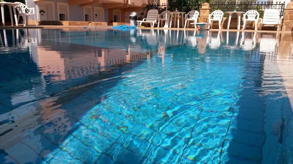 Toulipa Rooms Agia Ermioni Bagian luar foto