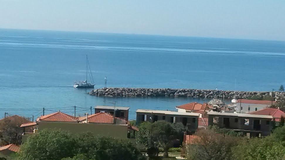 Toulipa Rooms Agia Ermioni Bagian luar foto